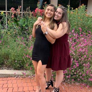 Meet your Posher, Demi